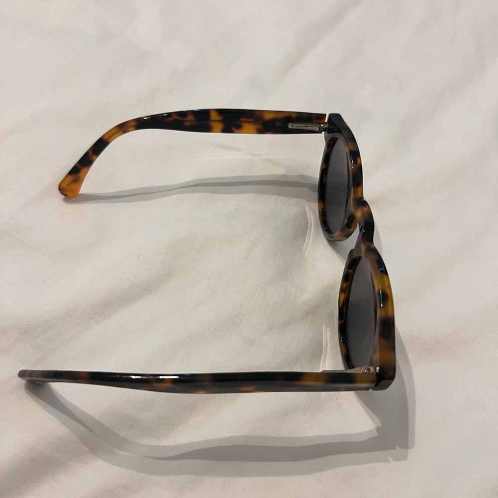 Illesteva Leonard Sunglasses - Picture 2 of 5